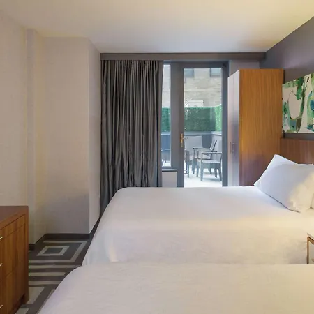 Hilton Garden Inn New York Central Park South-Midtown West Exterior photo
